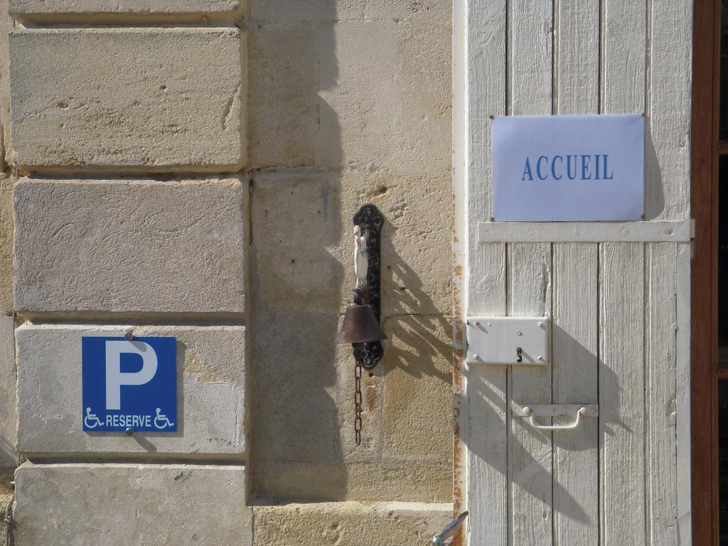 La Maison Des Aurelines ピュイスガン エクステリア 写真